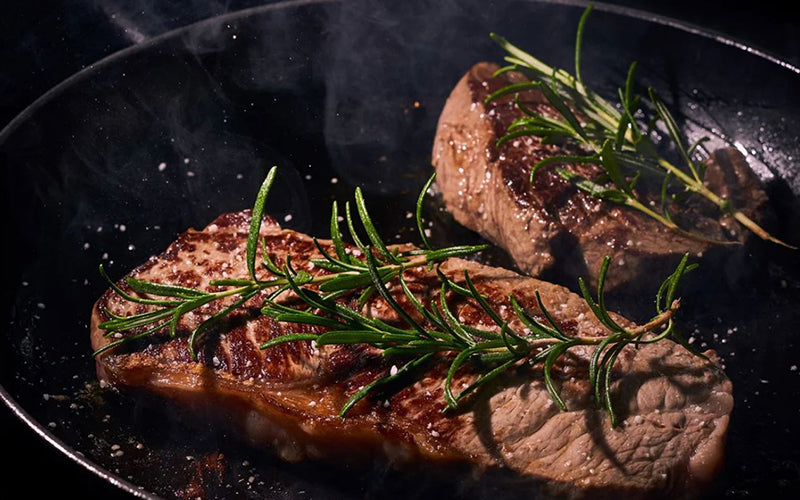 Recept: hovězí steak na pánvi, co má šťávu!