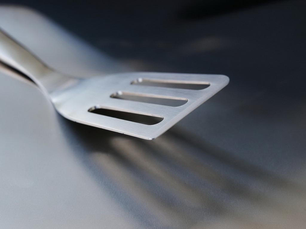 OUTDOORCHEF GRILOVACÍ OBRACEČKA