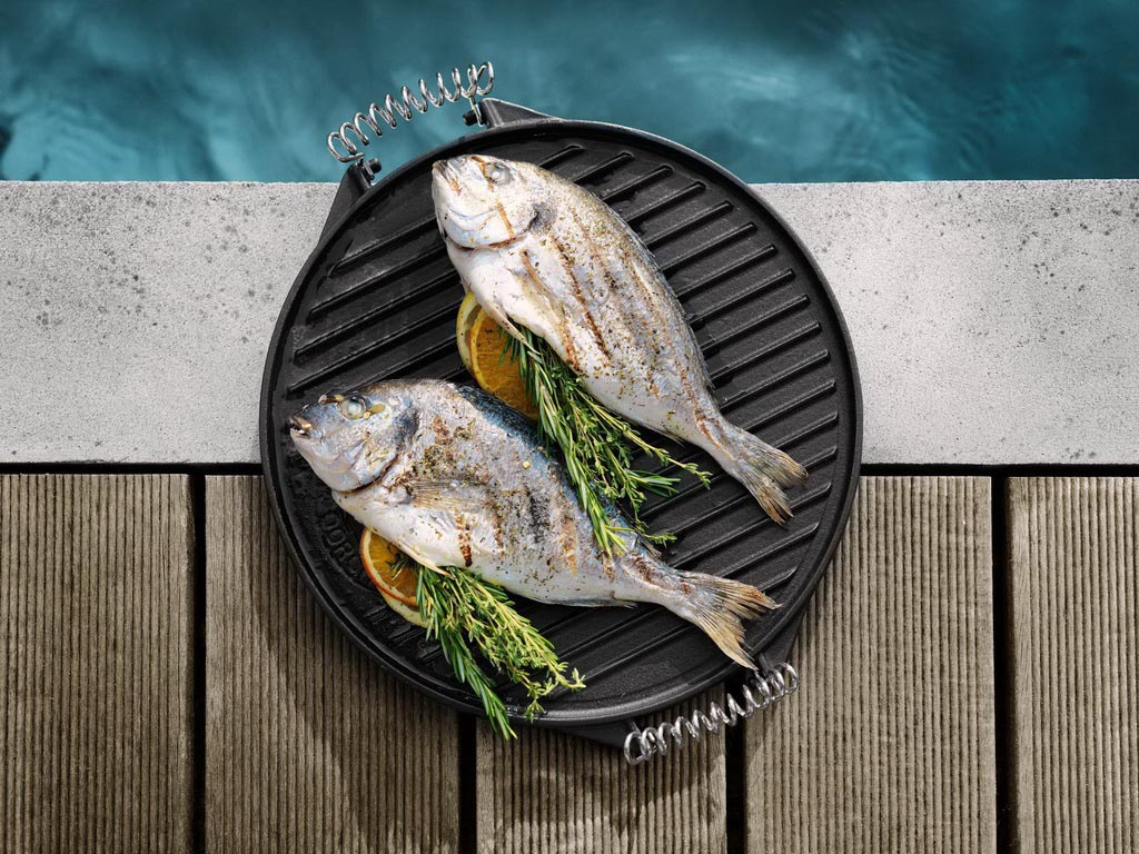 OUTDOORCHEF LITINOVÁ GRILOVACÍ DESKA 480/570