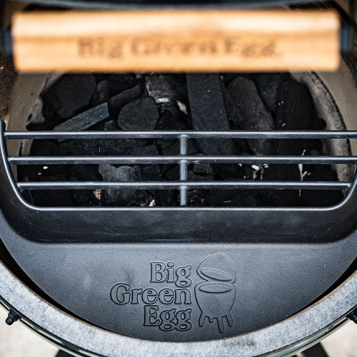 Big Green Egg litinovy rost na sate detail