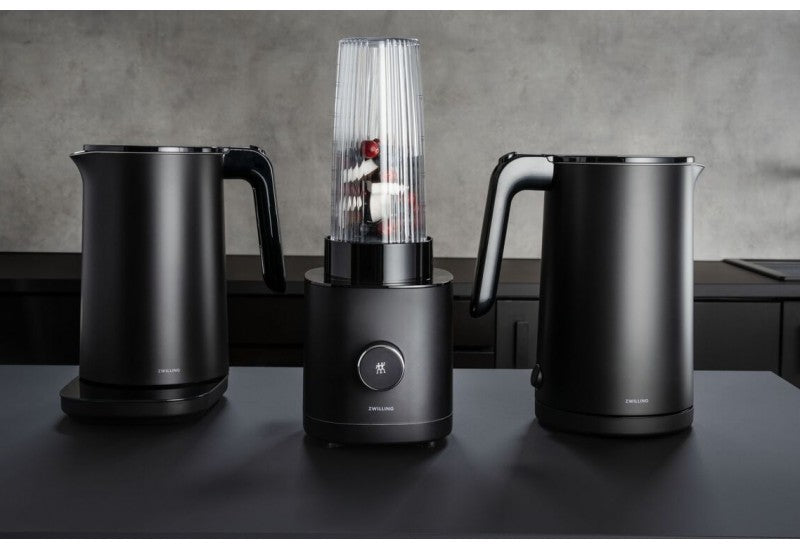 Zwilling ENFINIGY Smoothie-Maker 550ml Tritanová nádoba 600W černý