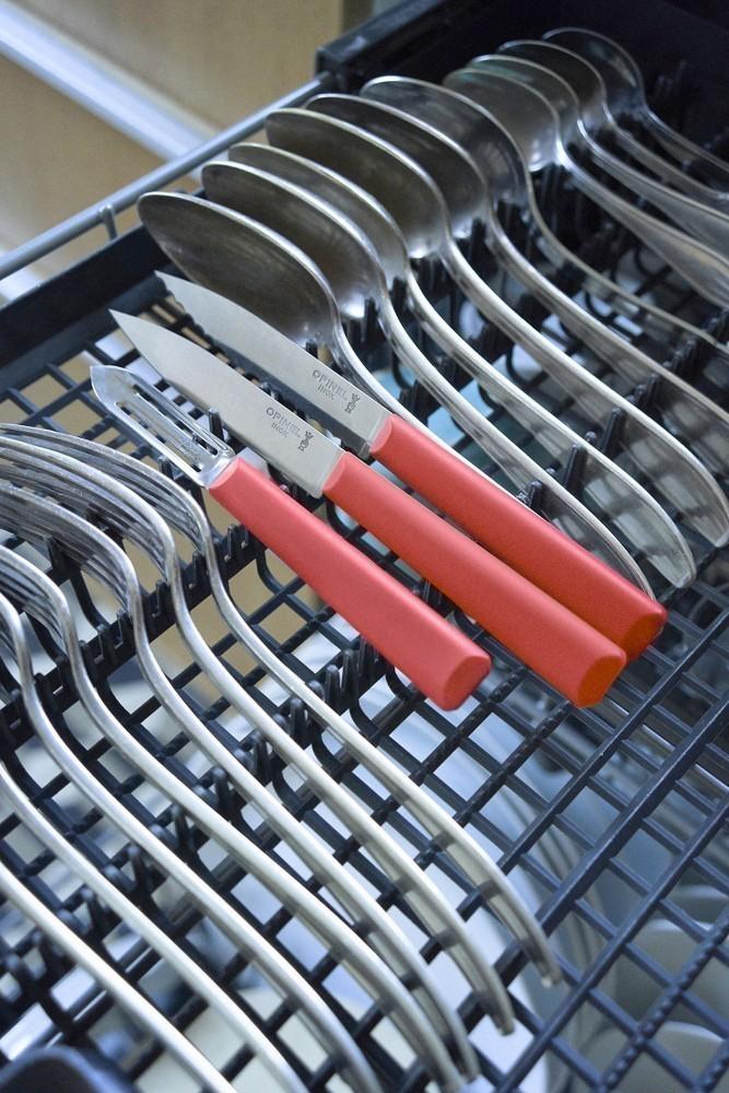 Opinel SET 3ks - modrý krájecí nůž 10cm, zelený zoubkovaný 10cm, oranžová škrabka 002359