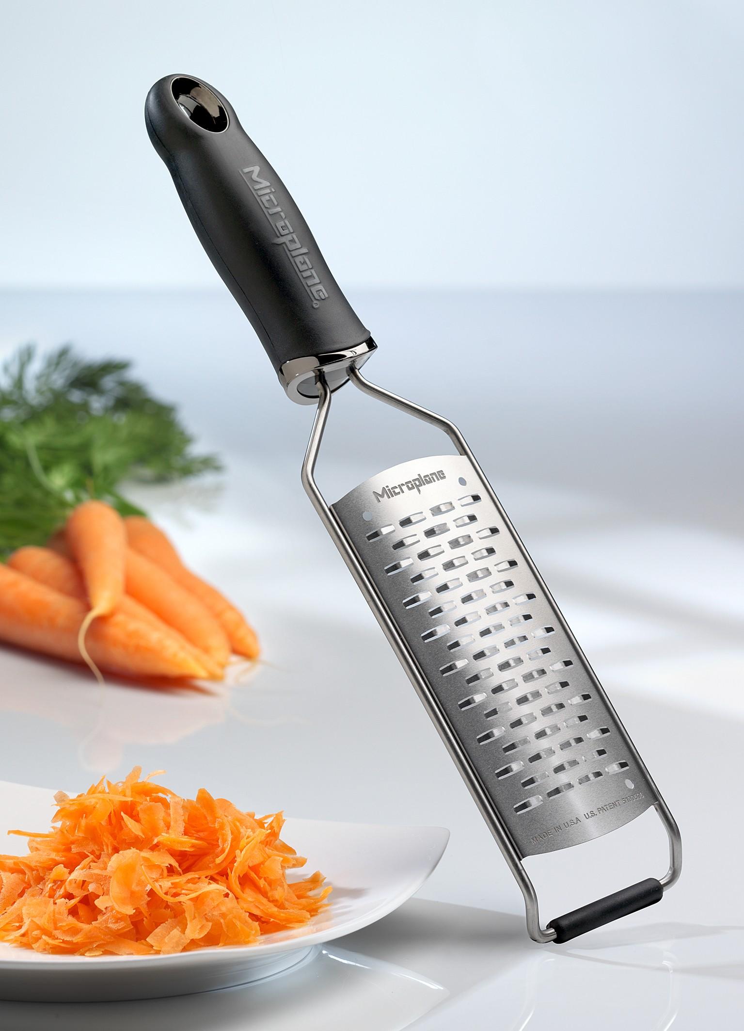 Microplane  Gourmet struhadlo na širší proužky s rukojetí  45002