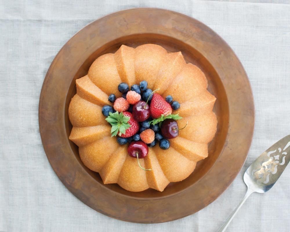 Nordic Ware Forma na bábovku Original 12 cup bronzová 50148