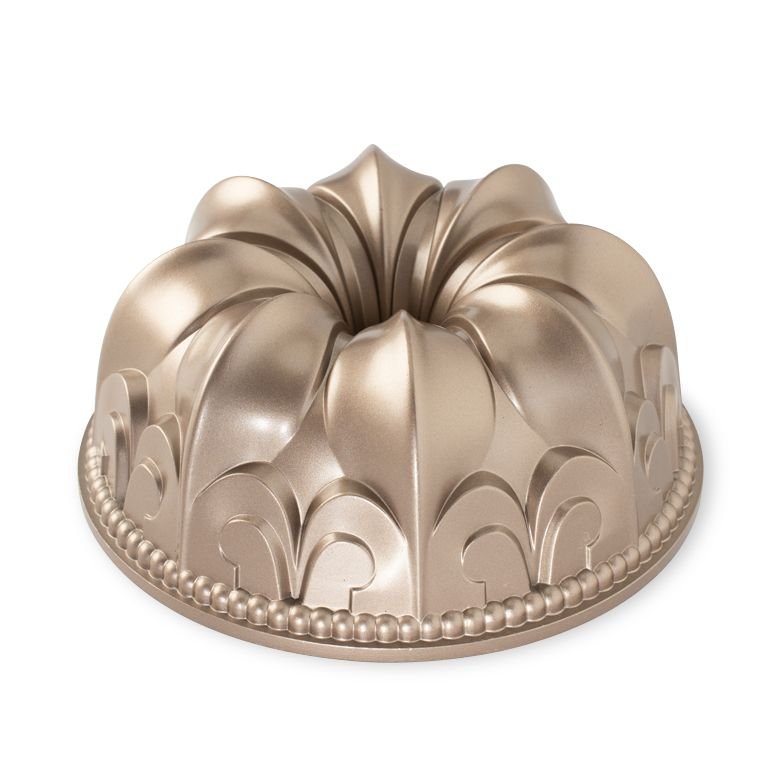 Nordic Ware Forma na bábovku Královská lilie 10 cup karamelová 53248