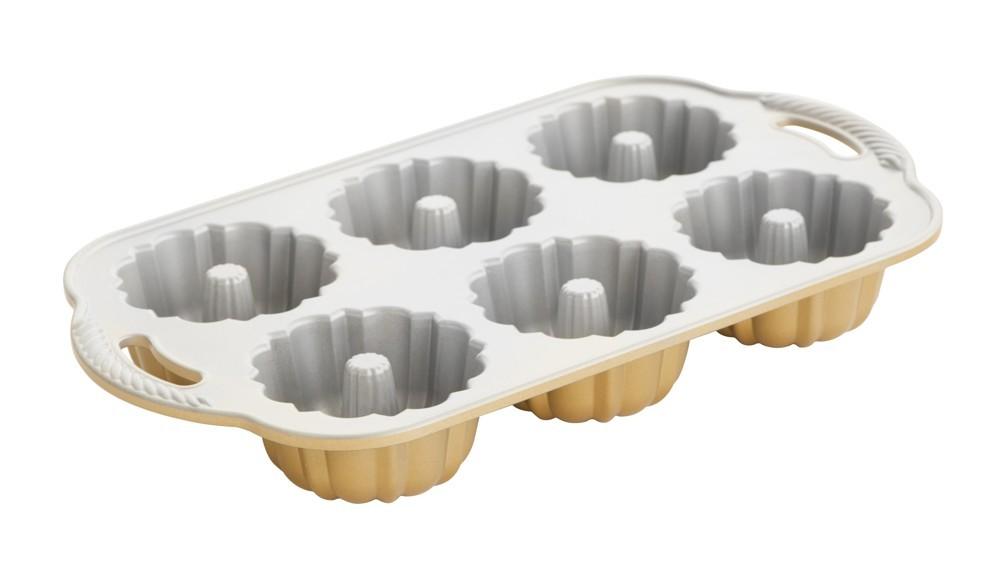 Nordic Ware Mini bábovky Anniversary plát se 6 formičkami 4,5 cup zlatá 86277