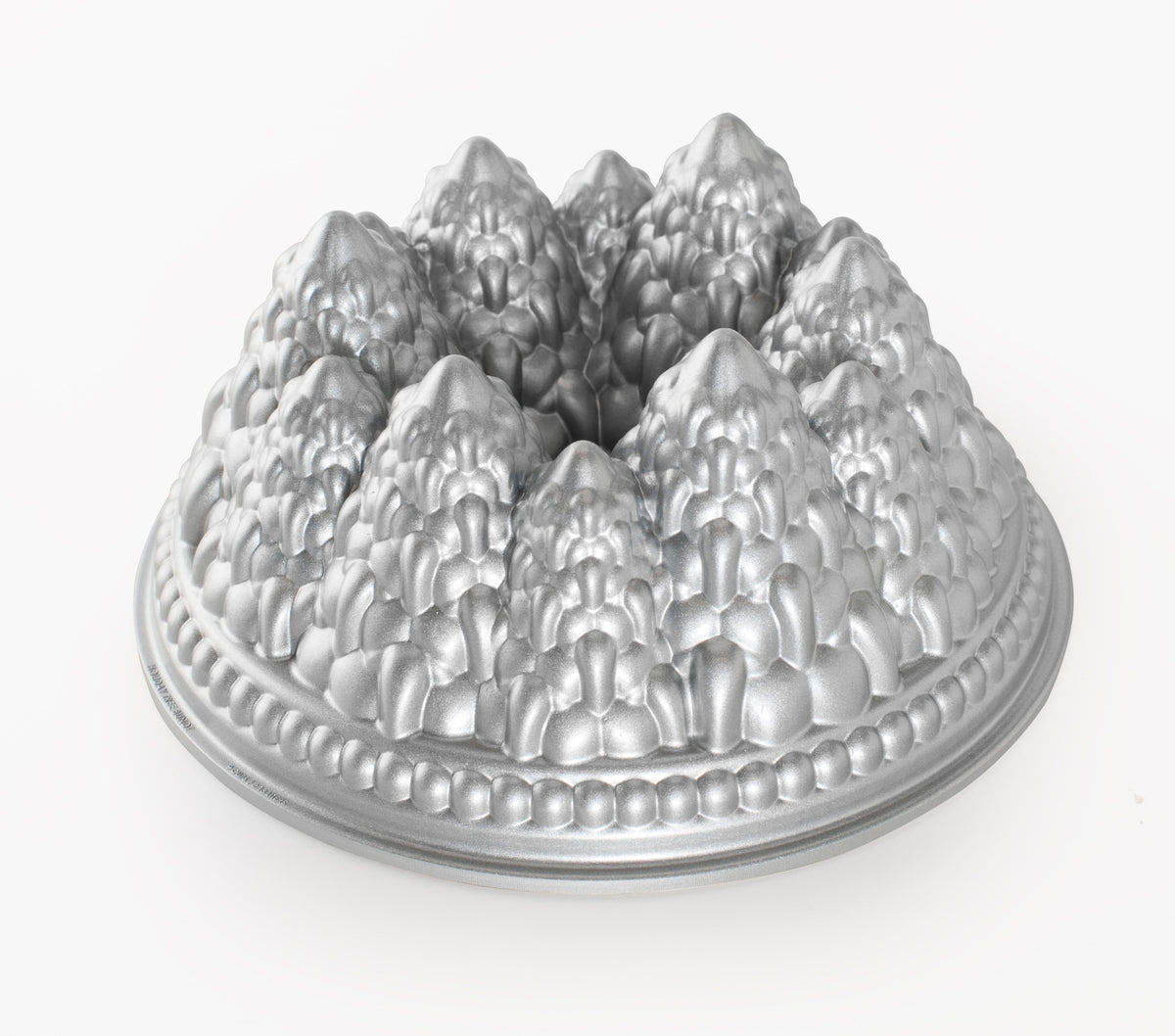 Nordic Ware Forma na bábovku Les 9 cup stříbrná 89737