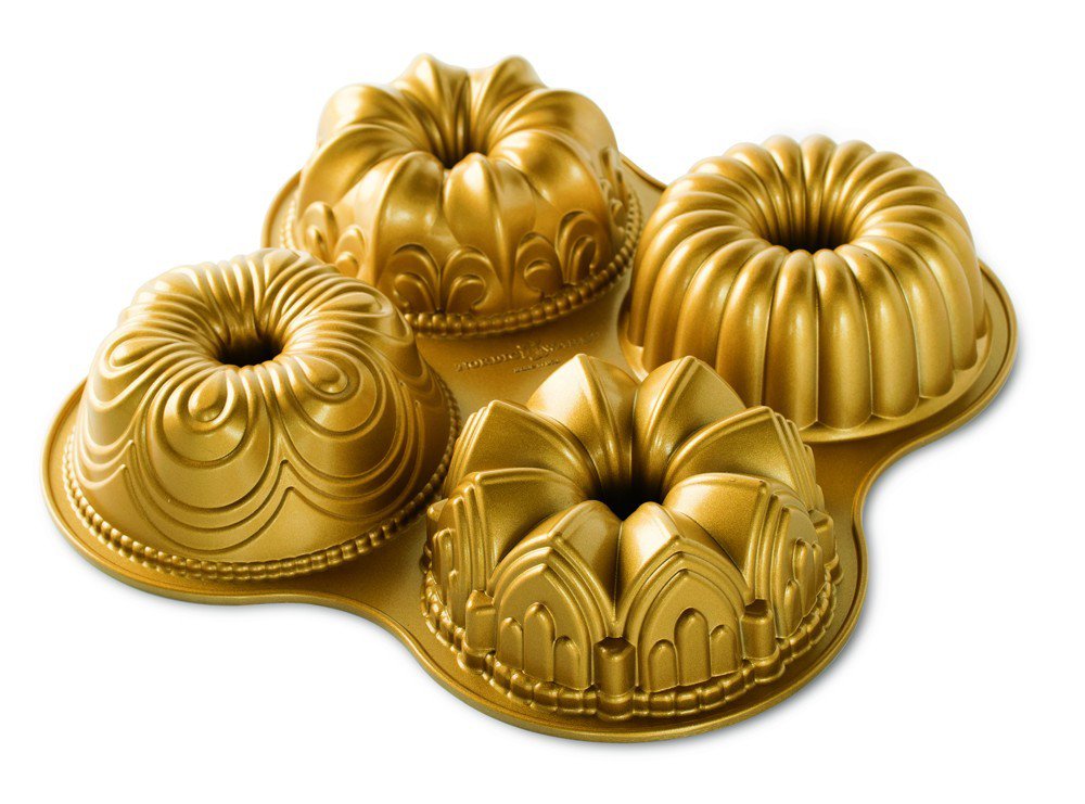 Nordic Ware Mini bábovky Premium gold plát se 4 formičkami 9 cup zlatá 91377