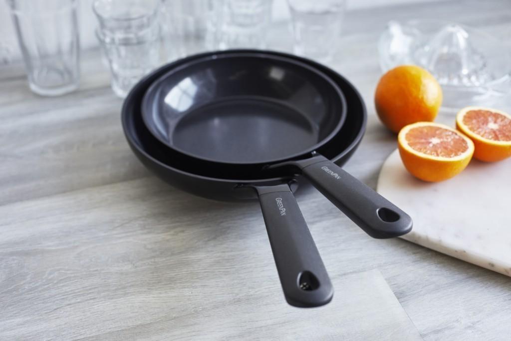 GreenPan SMART černá 28 cm CC003106-001