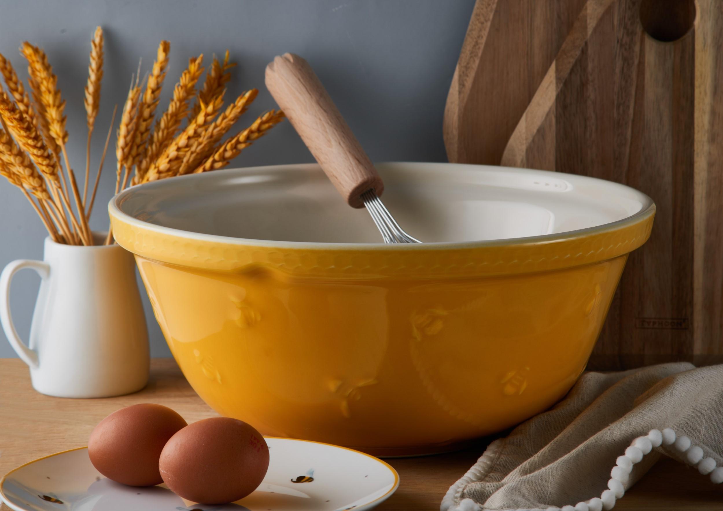 Mason Cash Mixing Bowl s12 mísa 29 cm sweet bee žlutá 0059.688