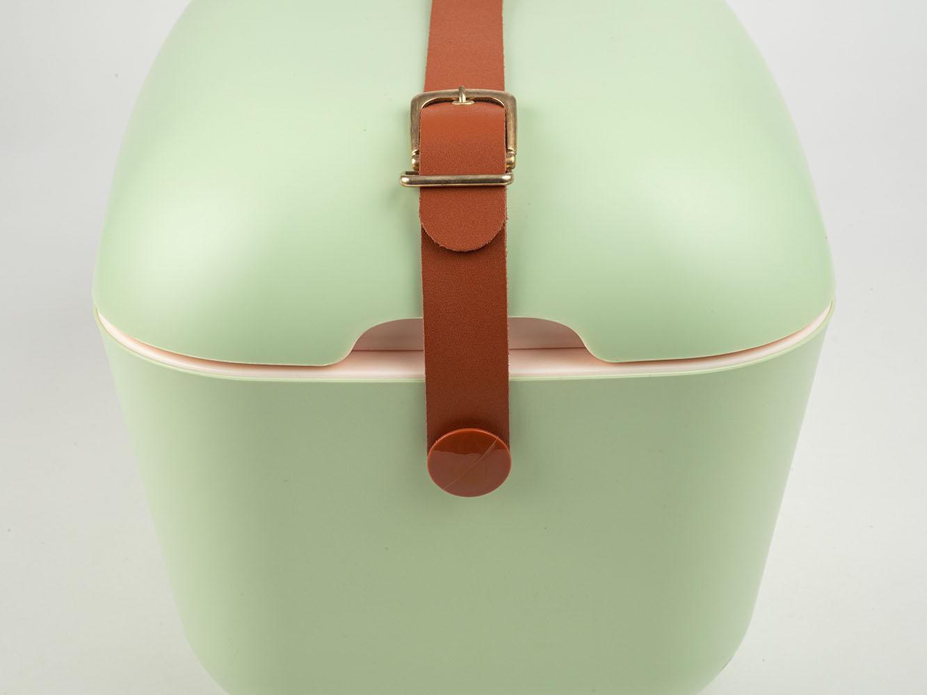 Polarbox Classic Chladící box 20l olivová, zlatý nápis PLB20/GREEN/GOLD