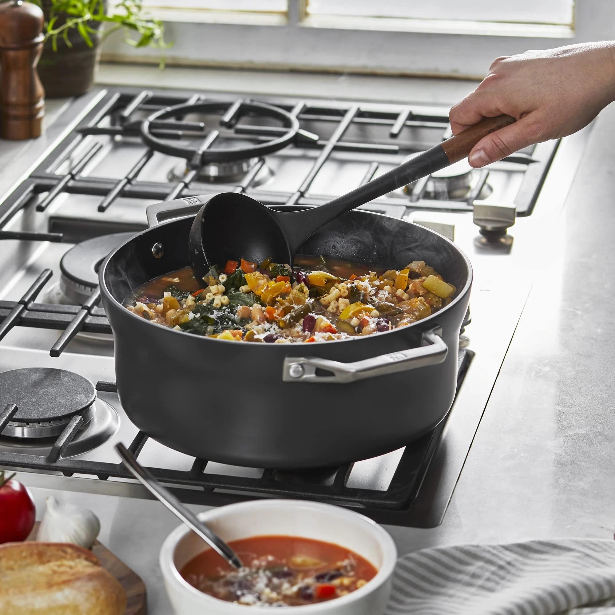Staub naběračka 31 cm 1003592