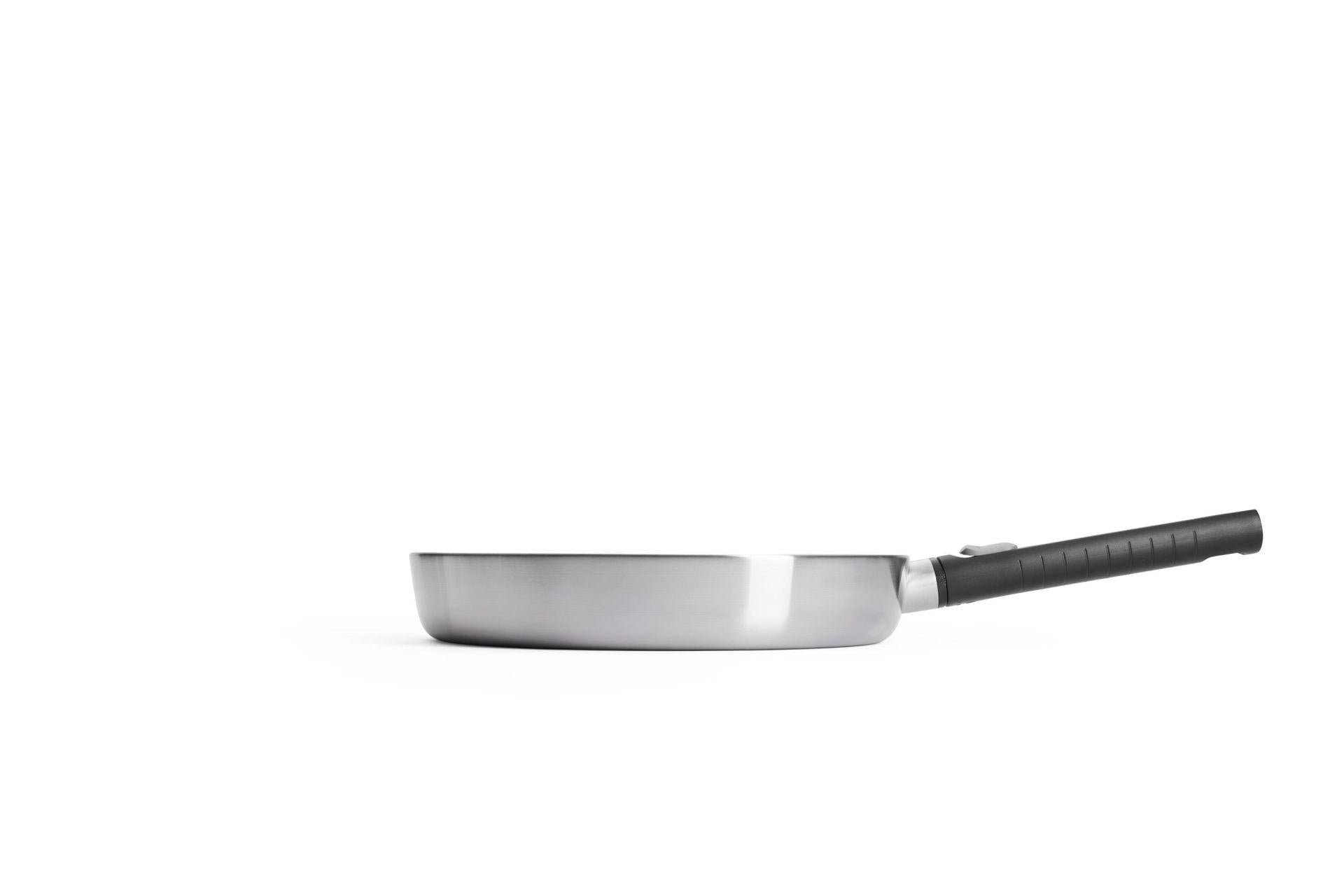 Woll Logic steel, IND pánev, Ø 28 cm, kompozit odním. rukojeť 1528LCS