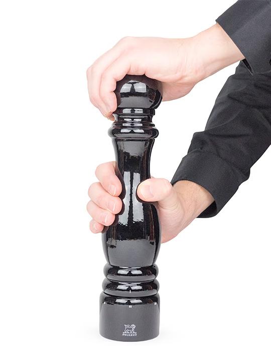 Peugeot PARIS U´SELECT mlýnek na pepř 30 cm černý lak 23768