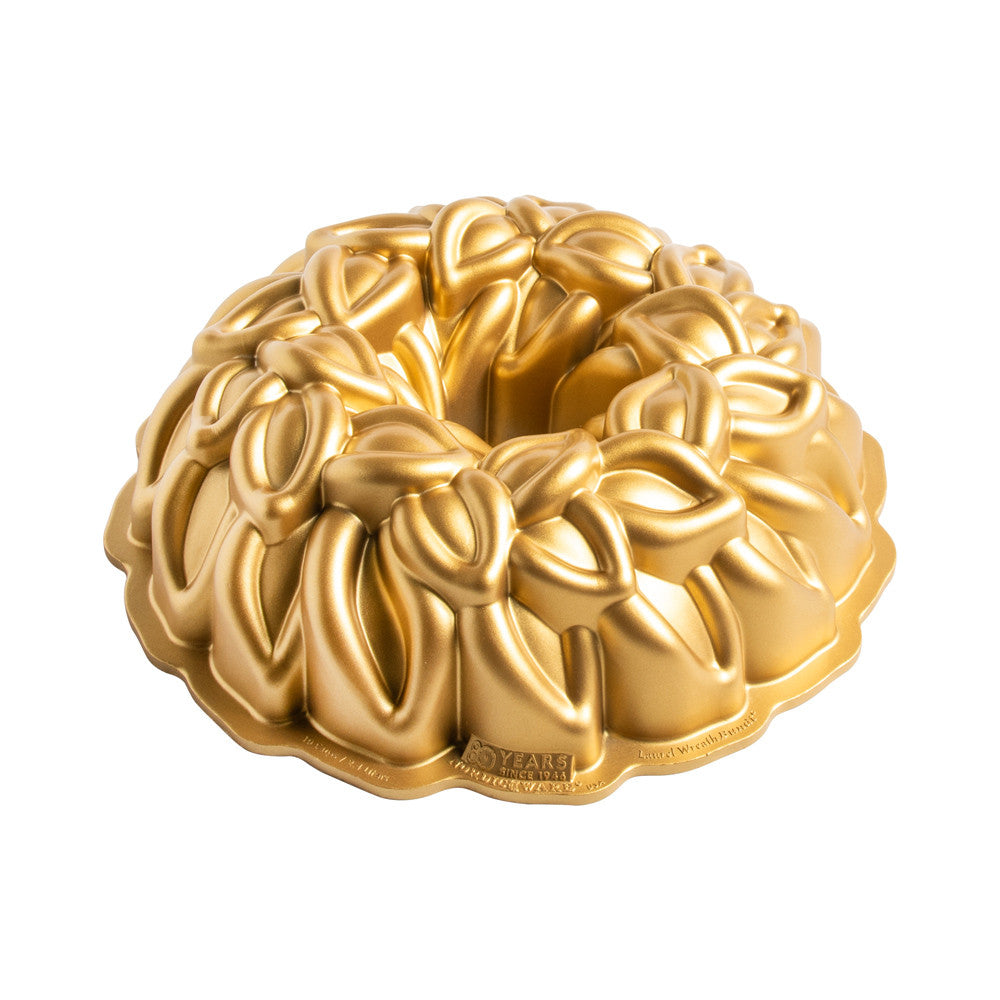 Nordic Ware NW Forma na bábovku Vavřínový věnec, 12 cup Zlata  98077