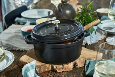 STAUB Braiser hrnec s poklicí 24 cm černý